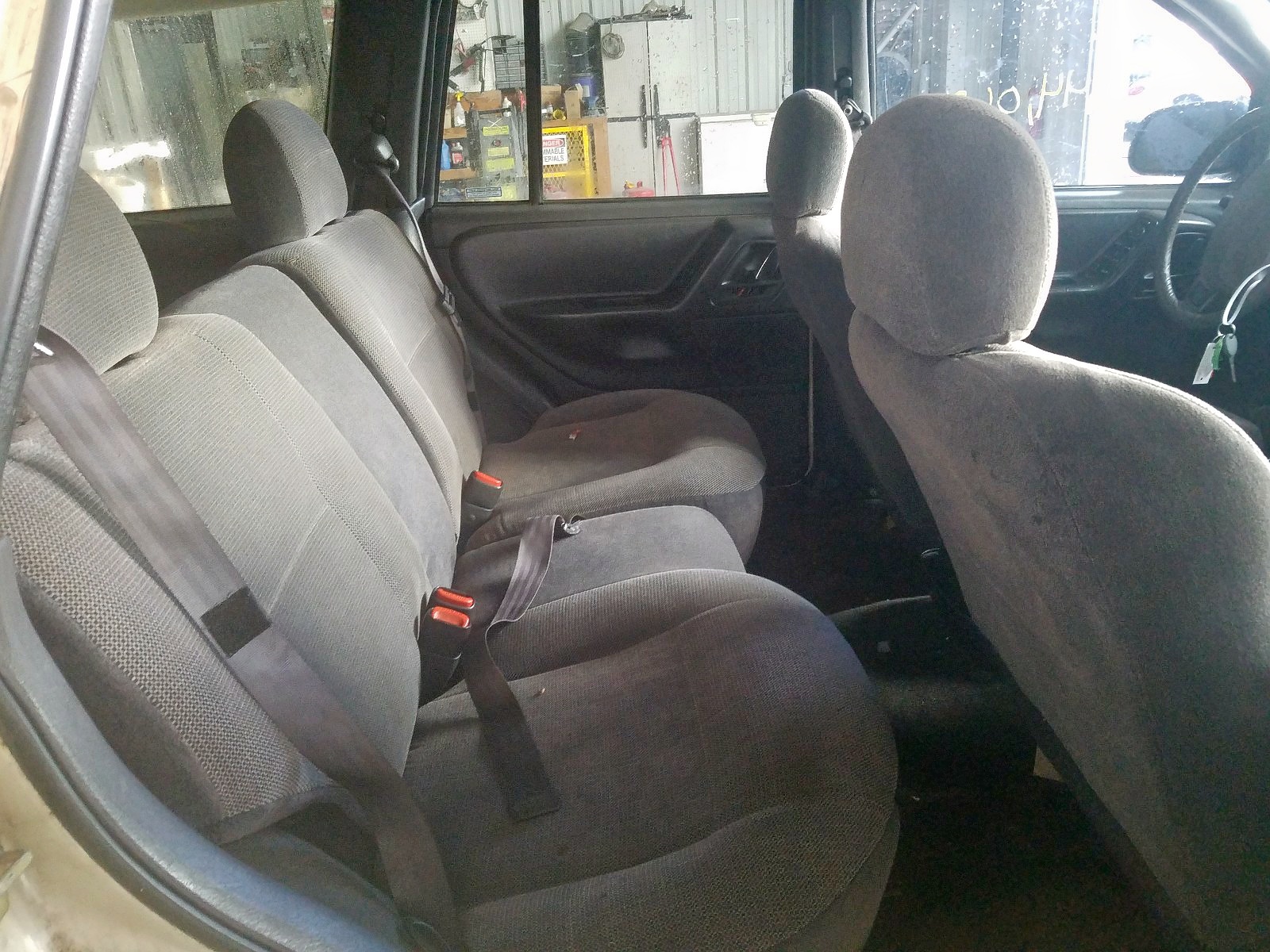 Photo 6 from auction – 2000 JEEP GRAND CHER with VIN 1J4GW48S8YC126685