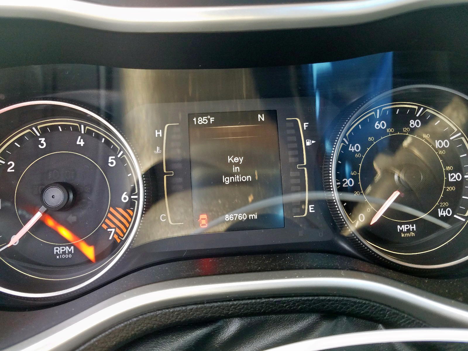 Photo 8 from auction – 2014 JEEP CHEROKEE L with VIN 1C4PJLCB2EW116380