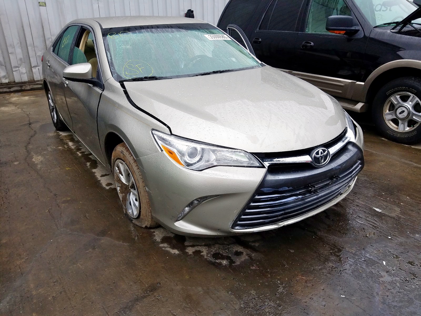 TOYOTA CAMRY LE 2015 with VIN 4T4BF1FK3FR489809 - Photo from auction
