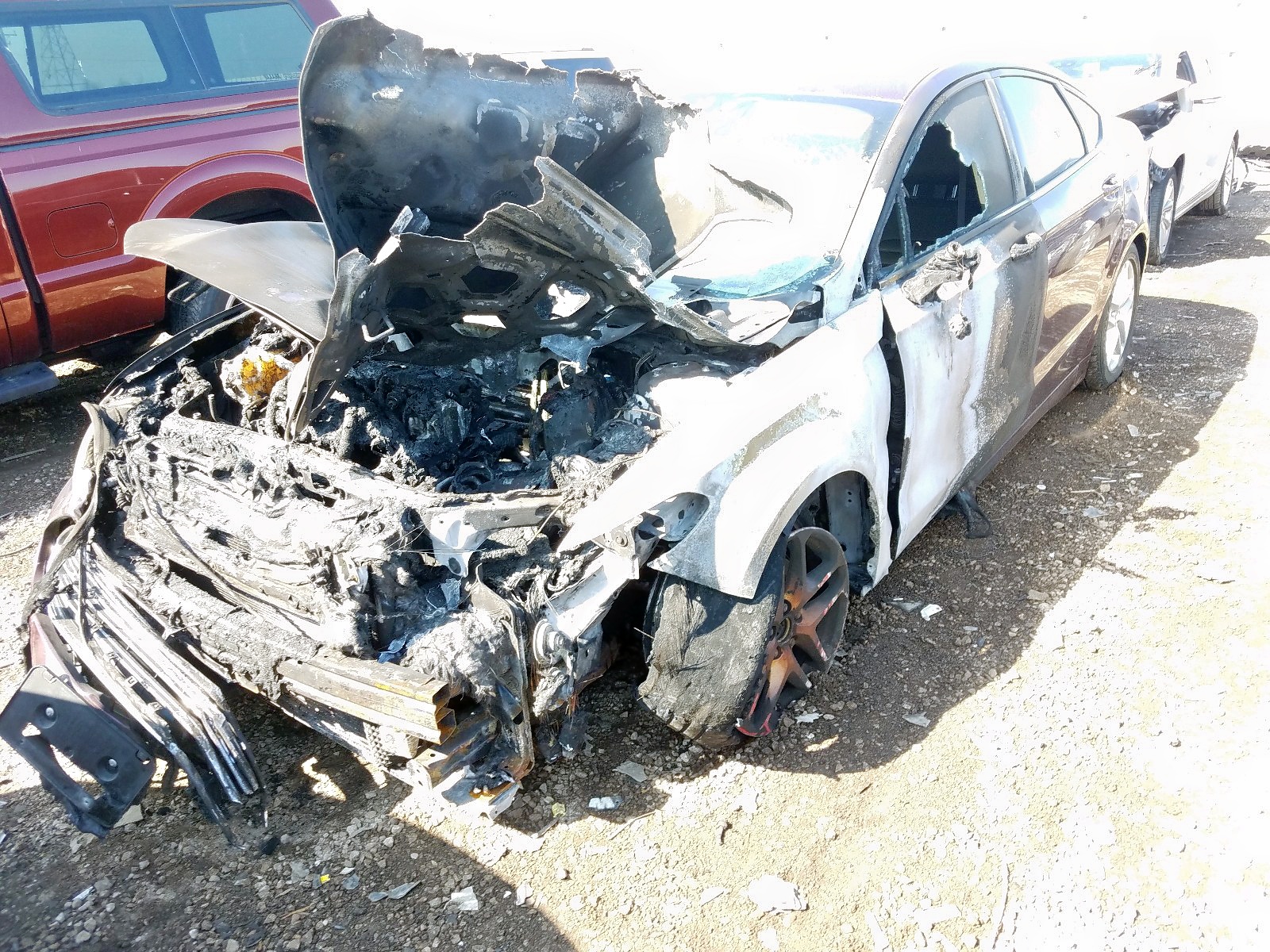 Photo 2 from auction – 2013 FORD FUSION SE with VIN 3FA6P0HR5DR383390