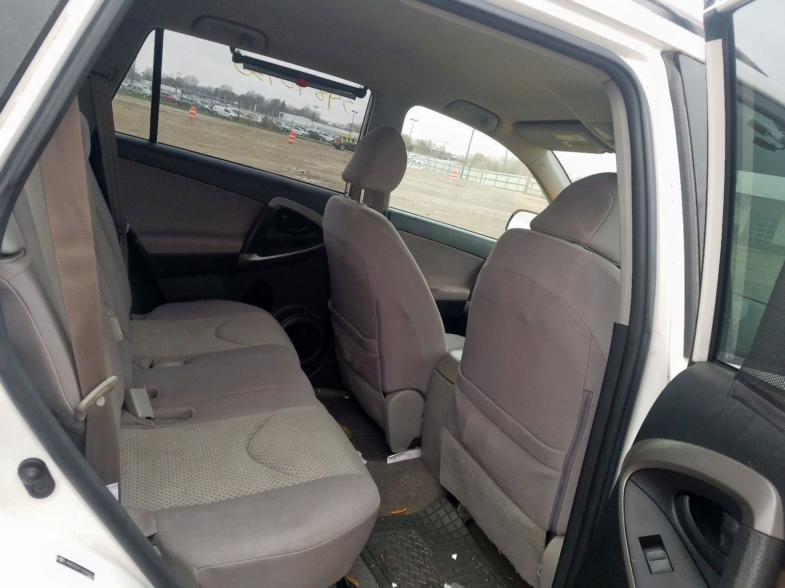 Zdjęcie 6 z aukcji – 2007 TOYOTA RAV4 z VIN JTMZD33V976033204