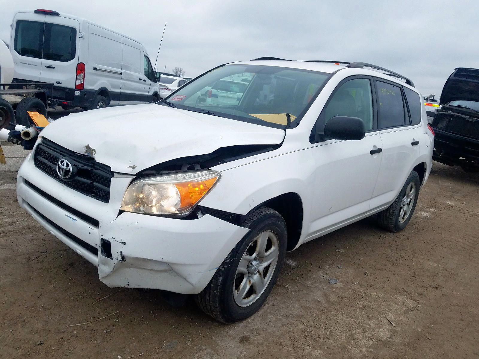 Photo 2 from auction – 2007 TOYOTA RAV4 with VIN JTMZD33V976033204