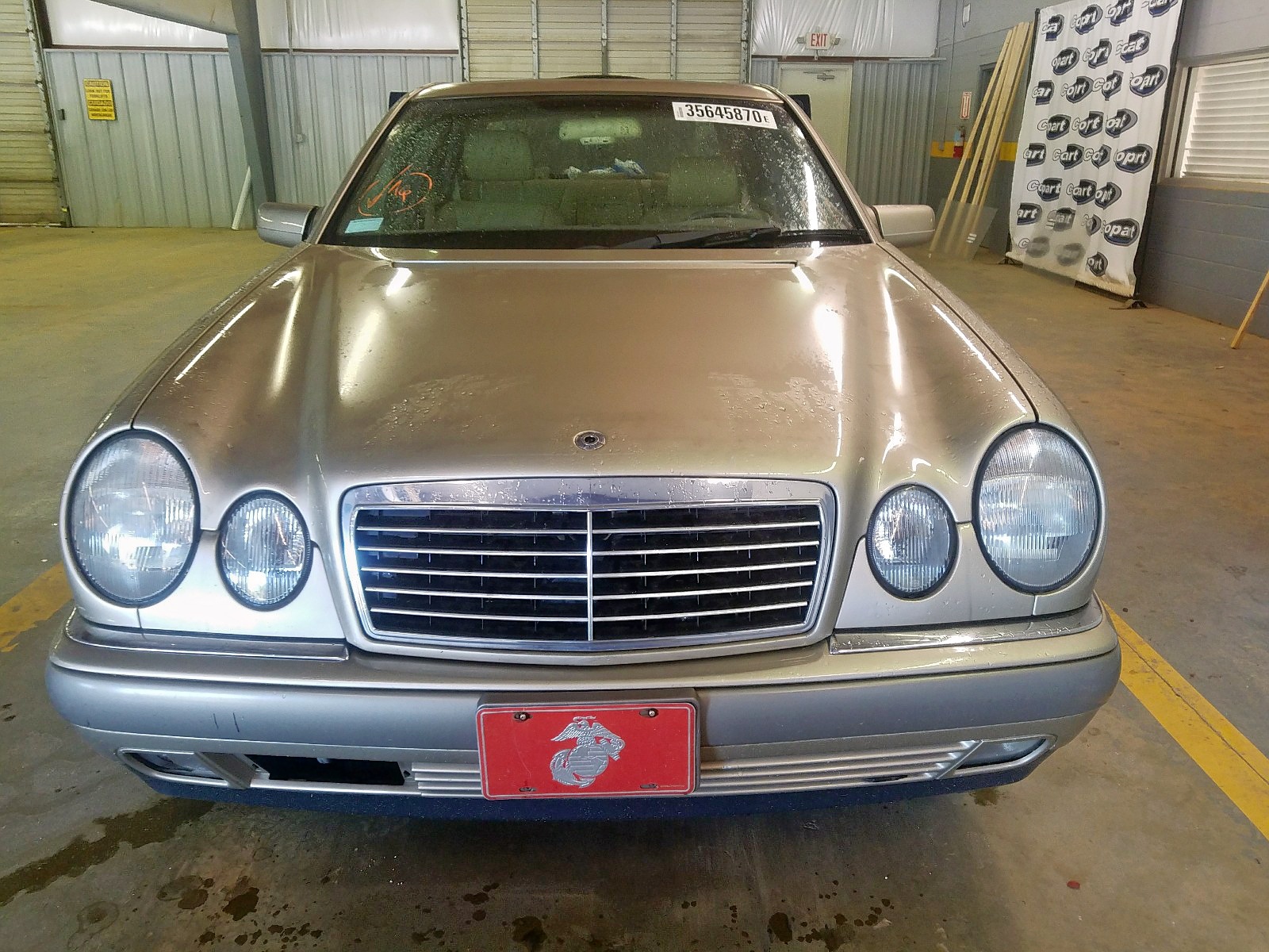 Photo 19 from auction – 1996 MERCEDES-BENZ E 320 with VIN WDBJF55F8TJ018501