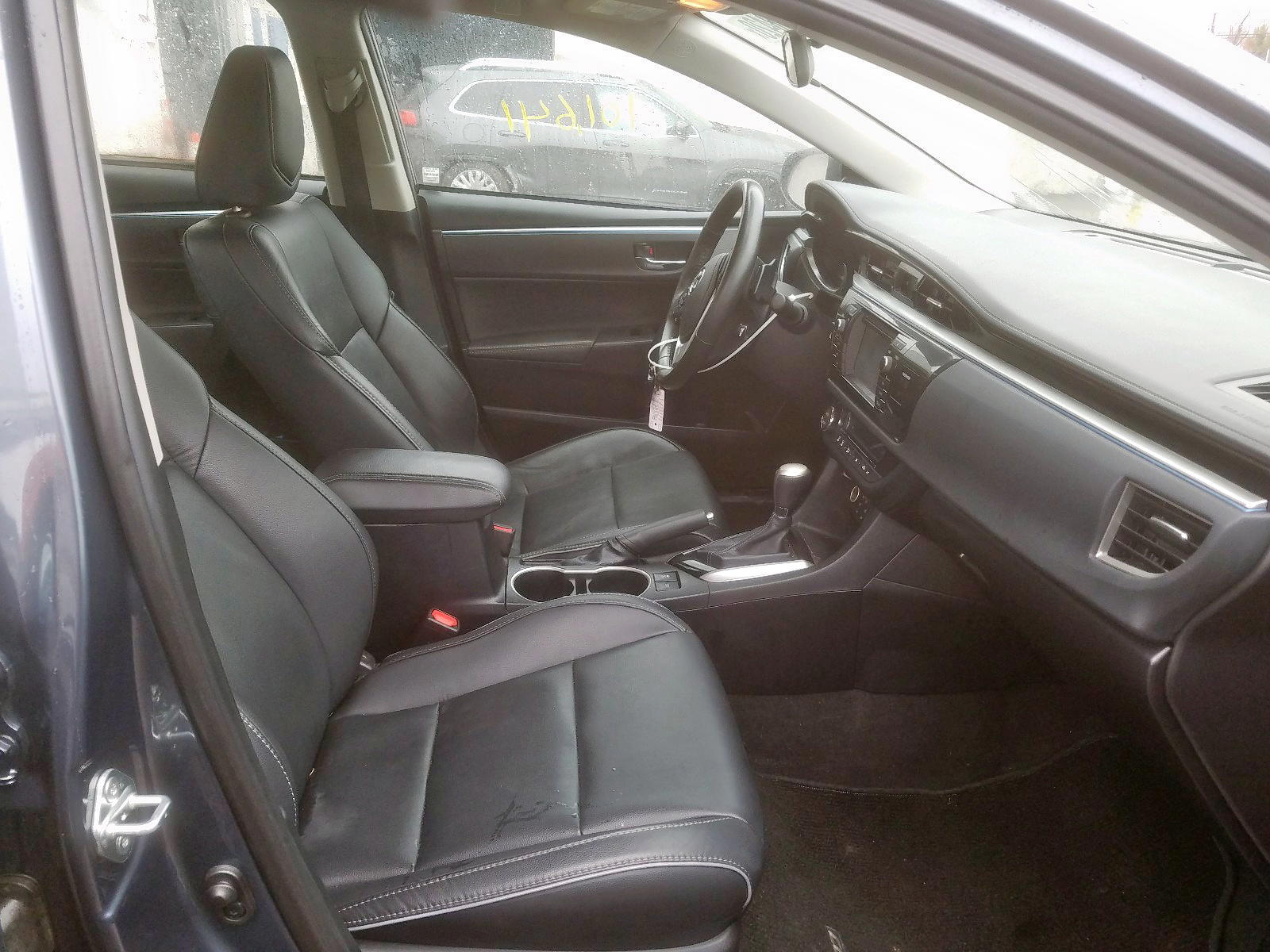 Photo 5 from auction – 2015 TOYOTA COROLLA L with VIN 2T1BURHE2FC323742