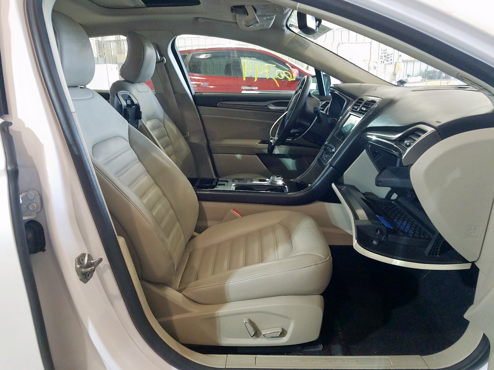 Photo 5 from auction – 2017 FORD FUSION SE with VIN 3FA6P0HD9HR137100