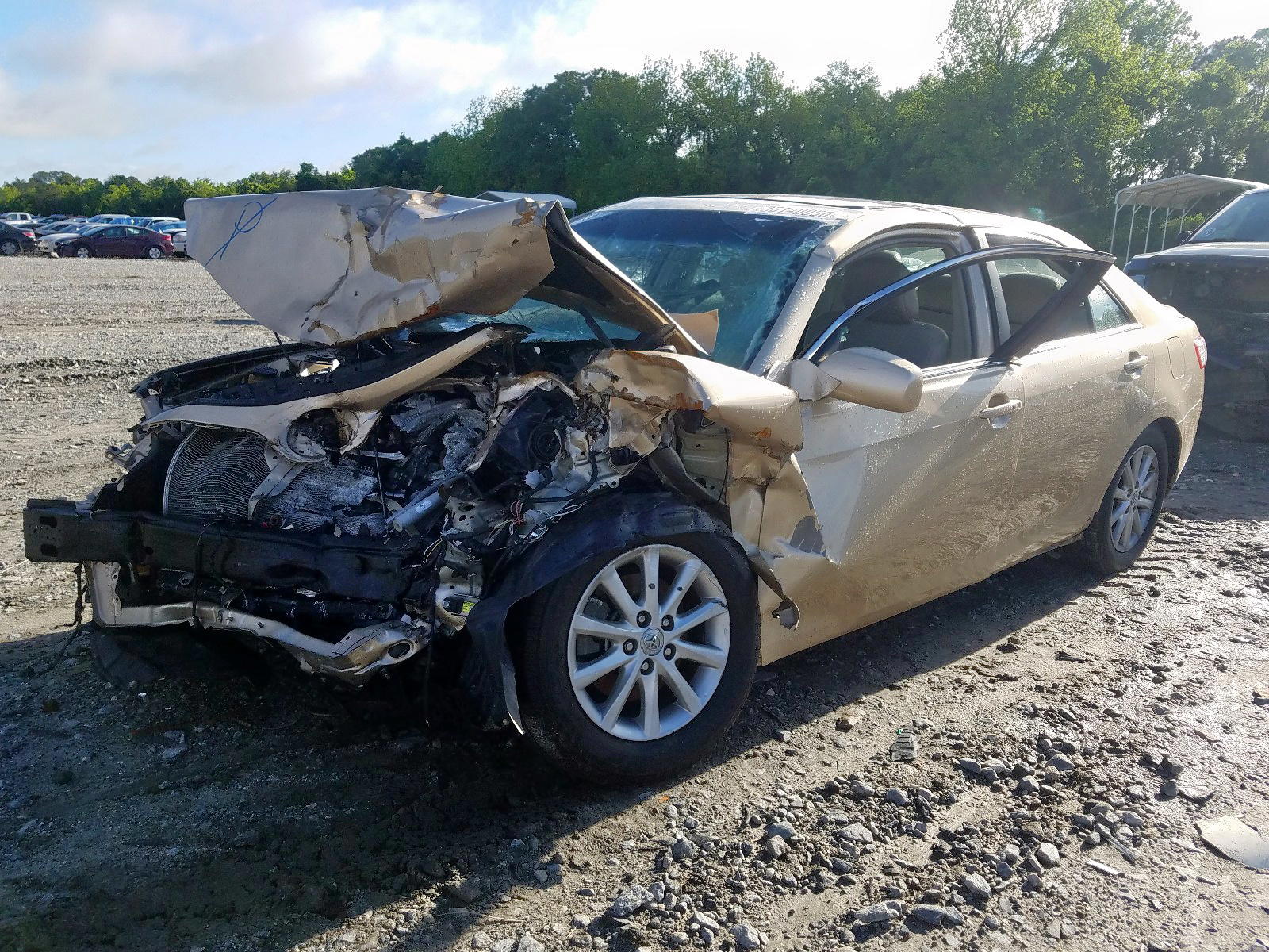 Photo 2 from auction – 2011 TOYOTA CAMRY BASE with VIN 4T1BF3EK7BU654505