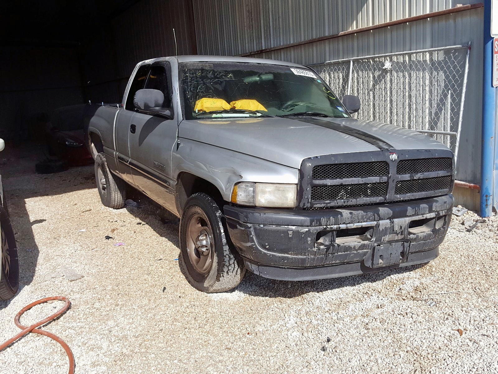 DODGE RAM 1500 2001 with VIN 3B7HC13Y71G723925 - Photo from auction