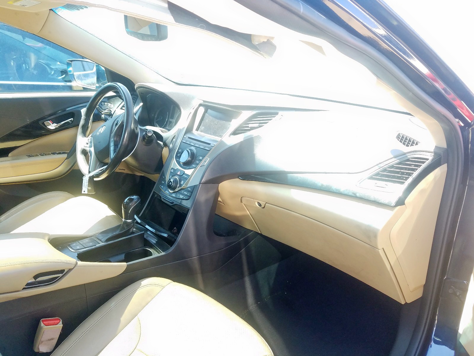 Photo 5 from auction – 2012 HYUNDAI AZERA GLS with VIN KMHFH4JG5CA123244