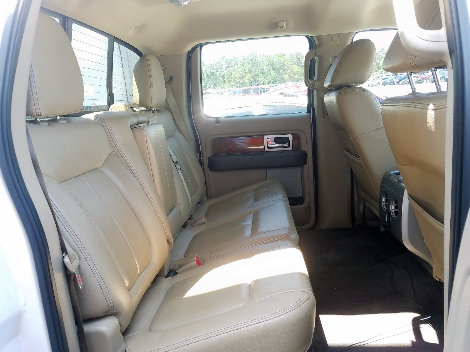 Photo 6 from auction – 2010 FORD F150 SUPER with VIN 1FTFW1EV0AKC54820
