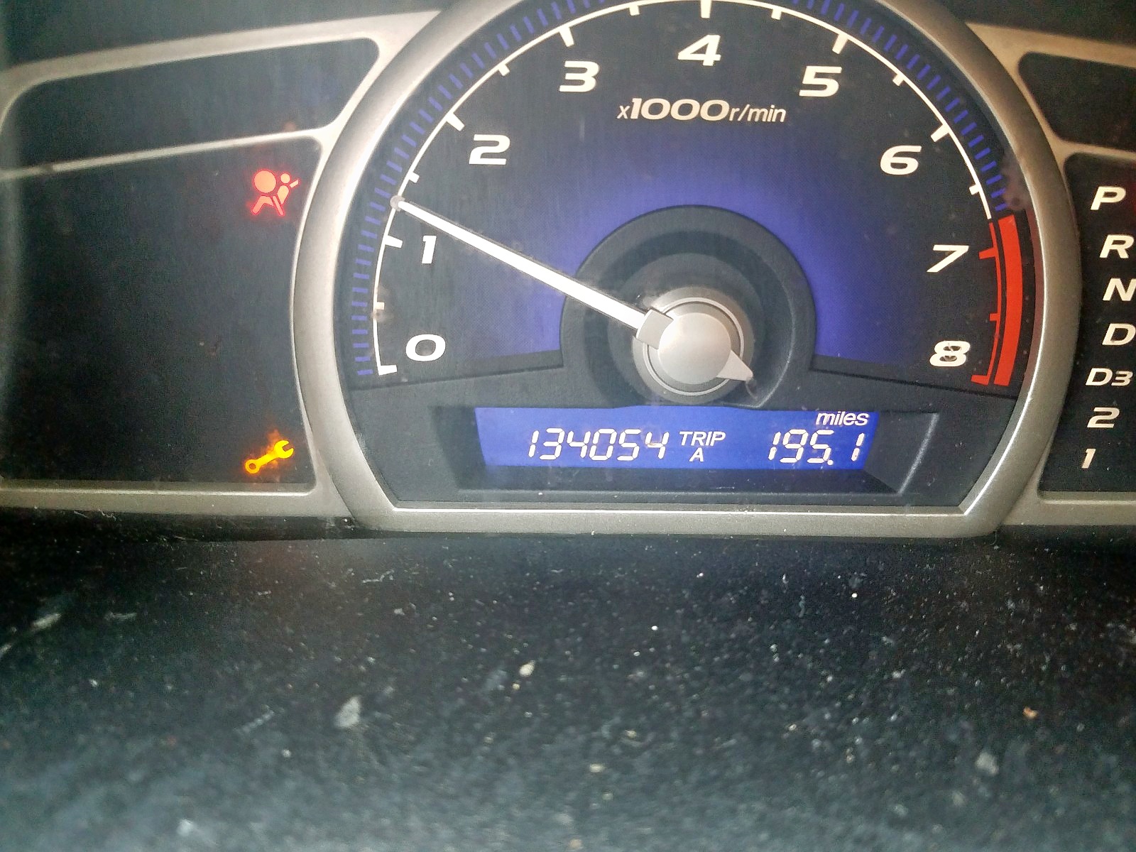 Фото 8 с аукциона – 2010 HONDA CIVIC EX с VIN 19XFA1F84AE030458