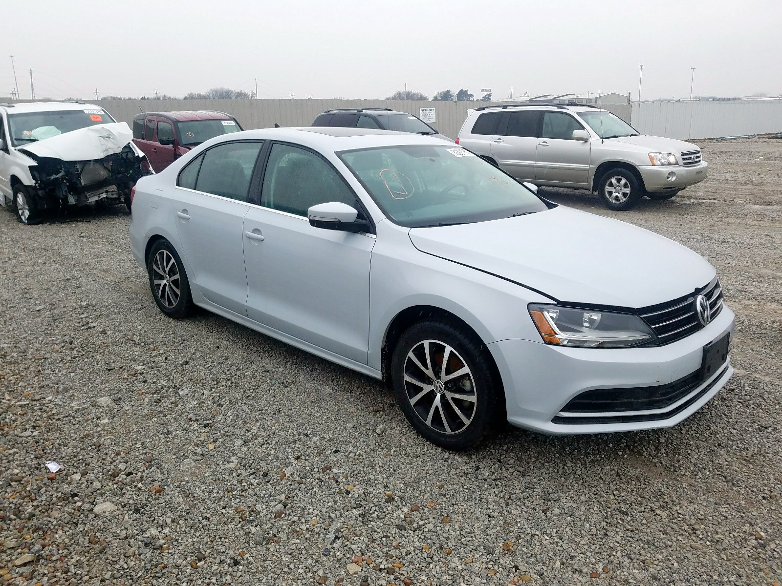 Photo 1 from auction – 2017 VOLKSWAGEN JETTA SE with VIN 3VWDB7AJ6HM363632