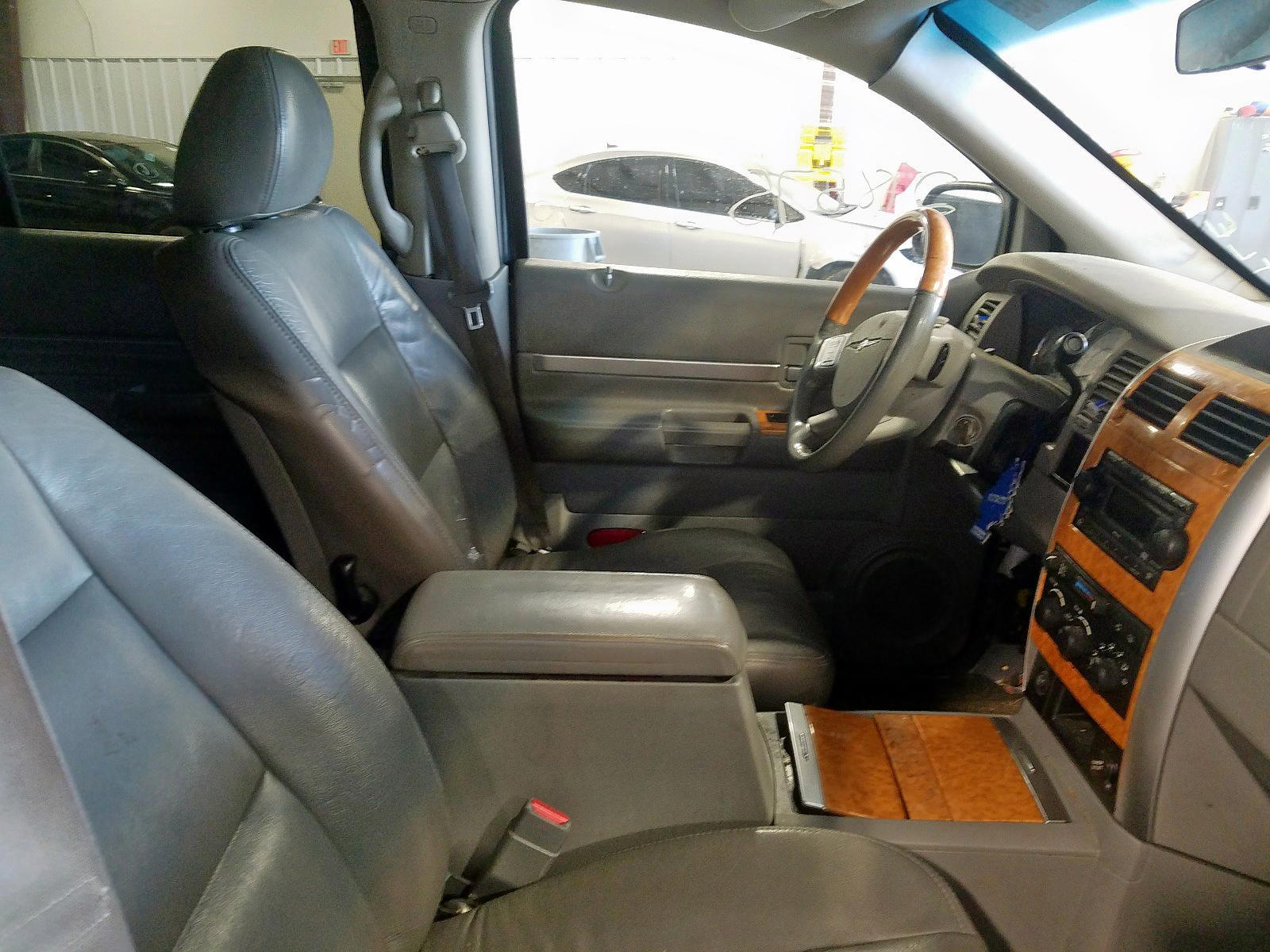 Photo 5 from auction – 2007 CHRYSLER ASPEN with VIN 1A8HX58P67F520300