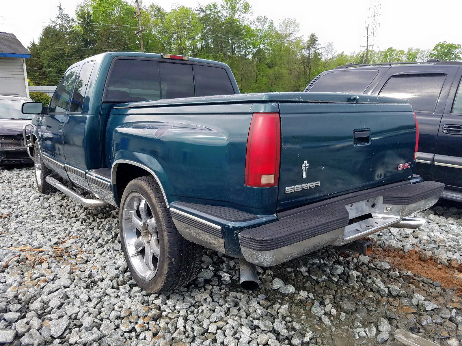 Photo 3 from auction – 1998 GMC SIERRA C15 with VIN 2GTEC19R5W1553700