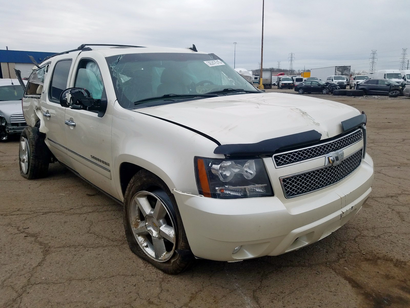 CHEVROLET SUBURBAN K 2011 with VIN 1GNSKKE36BR402368 - Photo from auction