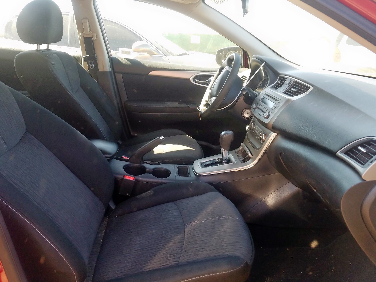 Photo 5 from auction – 2014 NISSAN SENTRA S with VIN 3N1AB7AP5EL669509