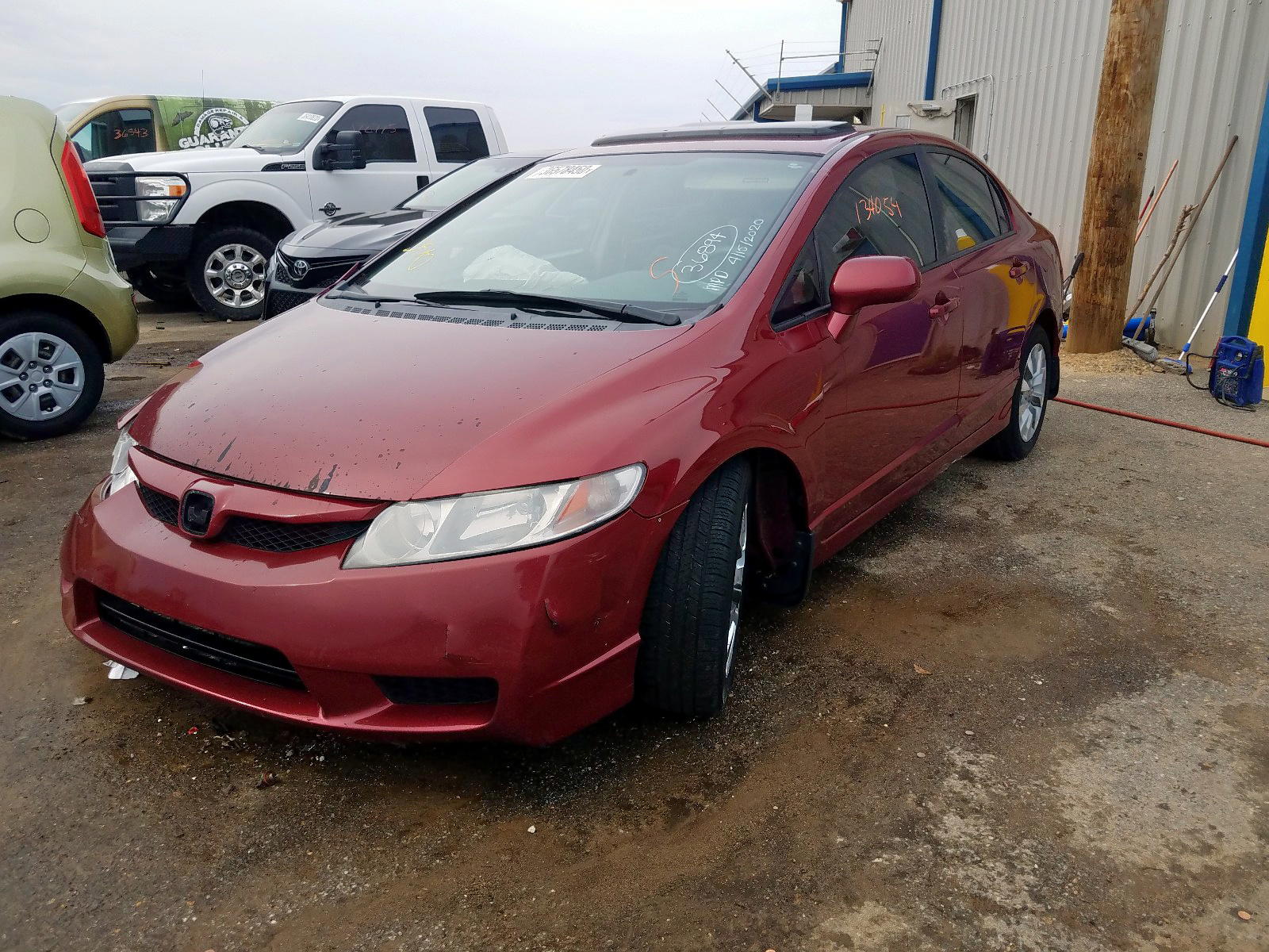 Photo 2 from auction – 2010 HONDA CIVIC EX with VIN 19XFA1F84AE030458
