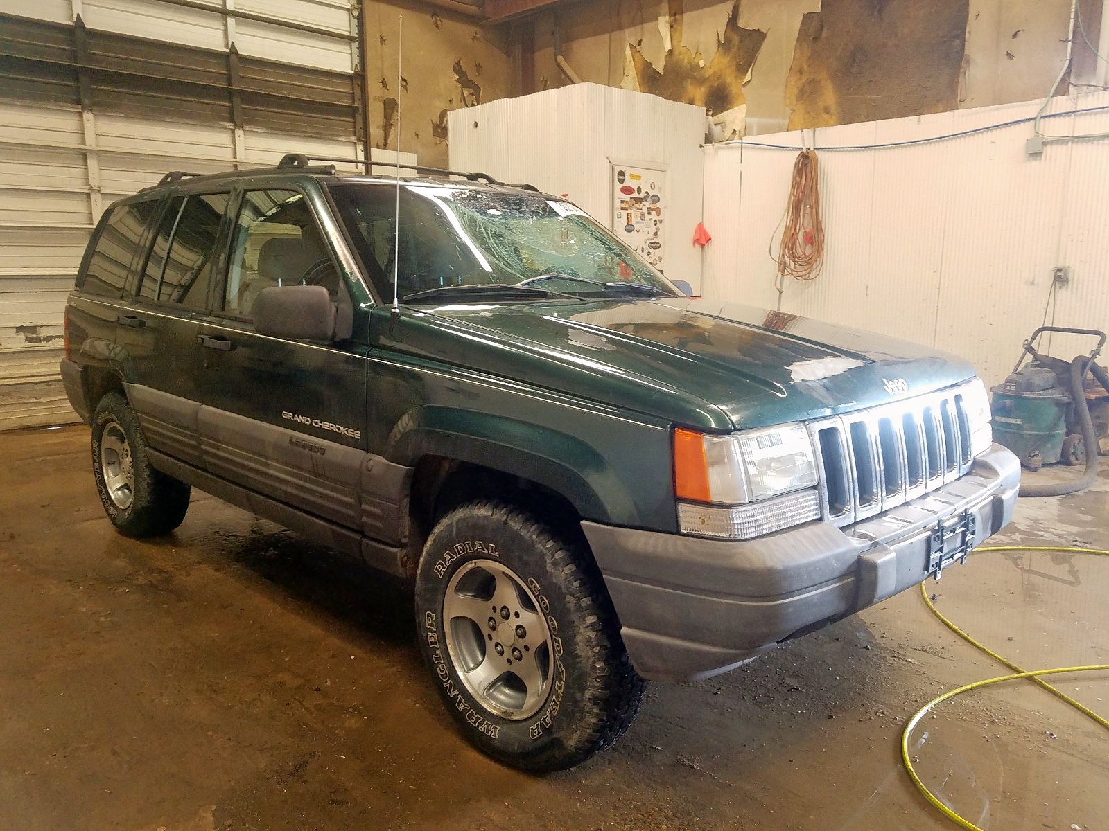 Photo 1 from auction – 1996 JEEP GRAND CHER with VIN 1J4GZ58SXTC281633