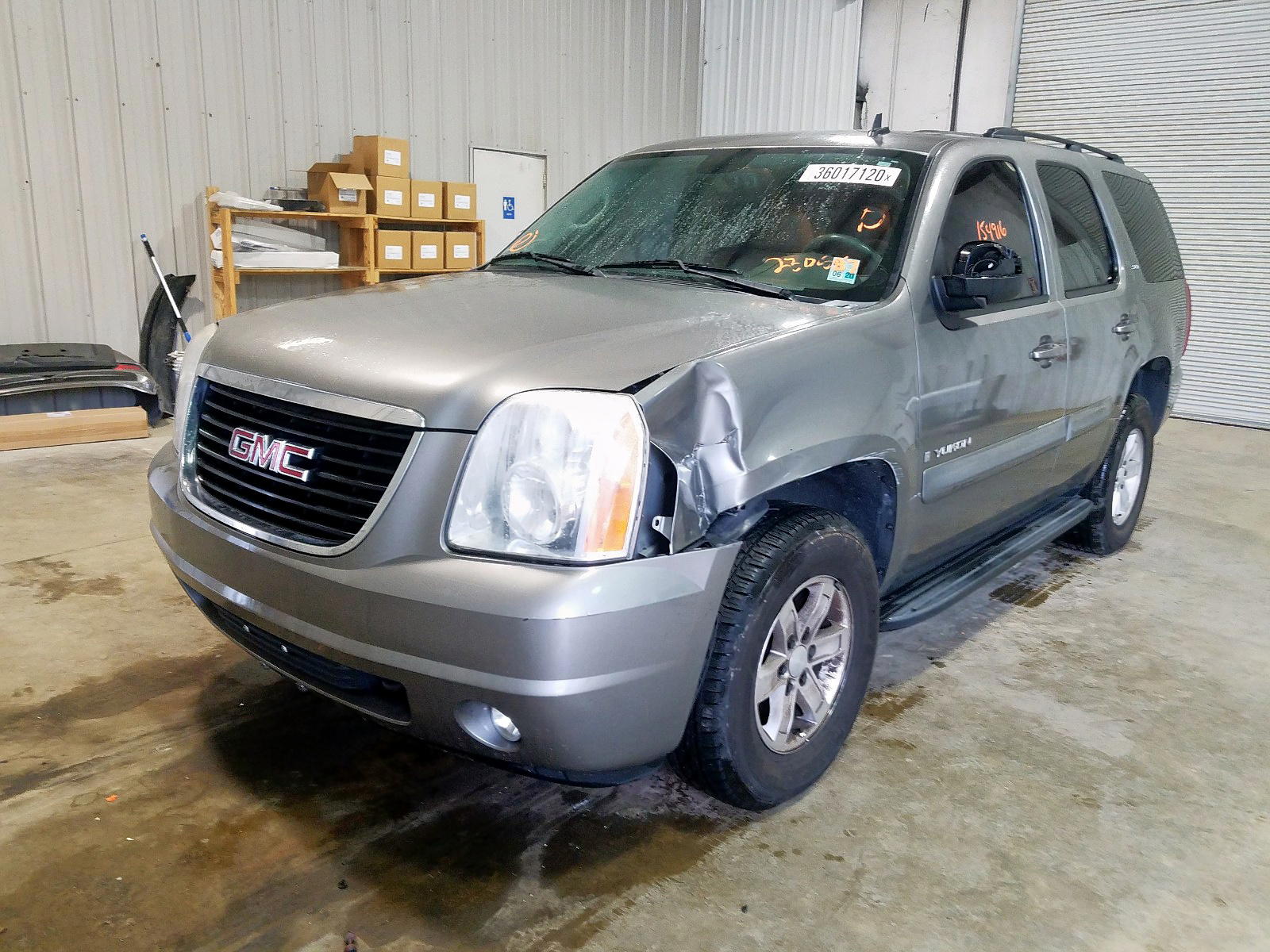 Photo 2 from auction – 2008 GMC YUKON with VIN 1GKFC13J18R230587