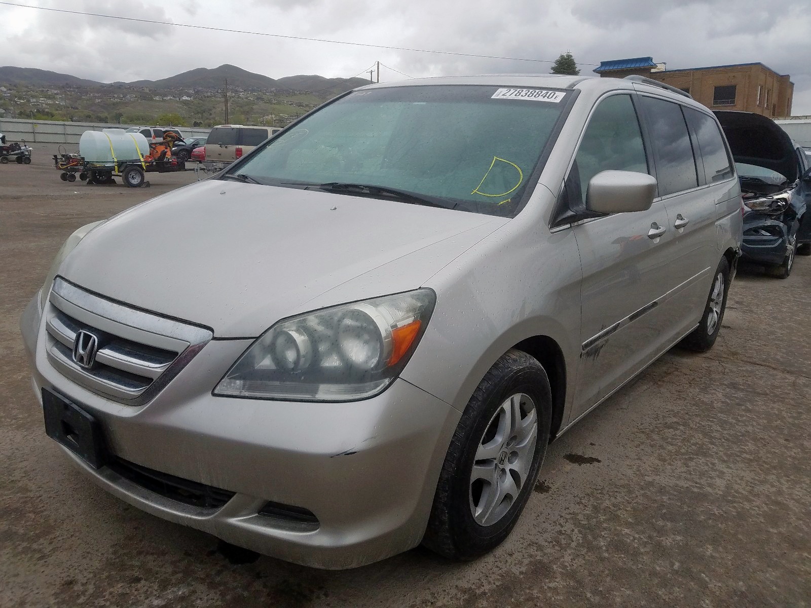 Photo 2 from auction – 2005 HONDA ODYSSEY EX with VIN 5FNRL38695B415416