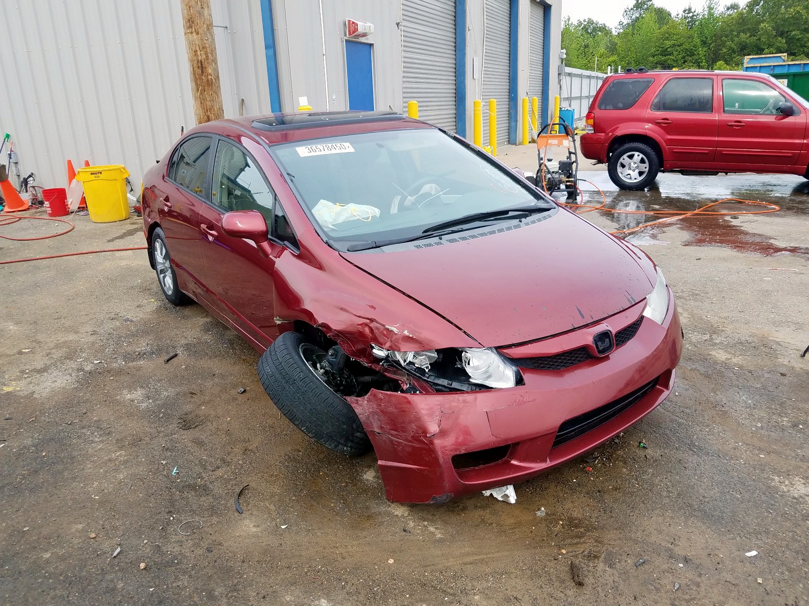 Фото 1 с аукциона – 2010 HONDA CIVIC EX с VIN 19XFA1F84AE030458