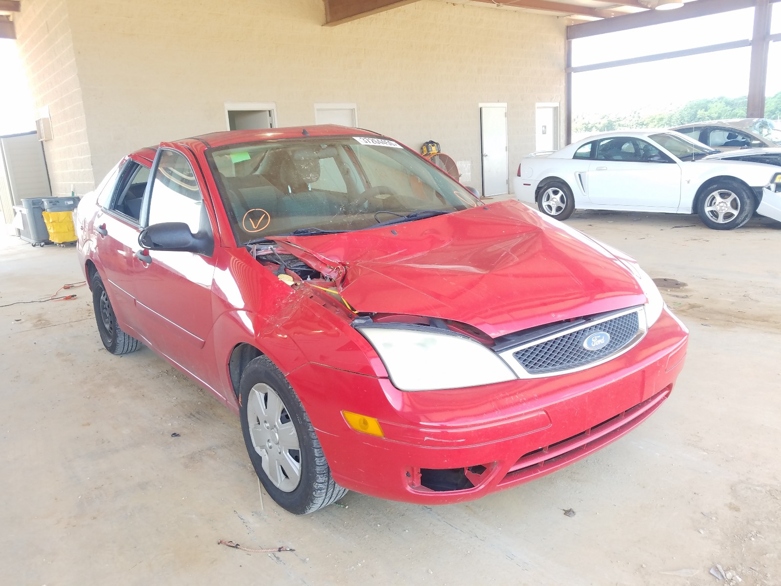 Photo 1 from auction – 2007 FORD FOCUS ZX4 with VIN 1FAFP34N77W108920