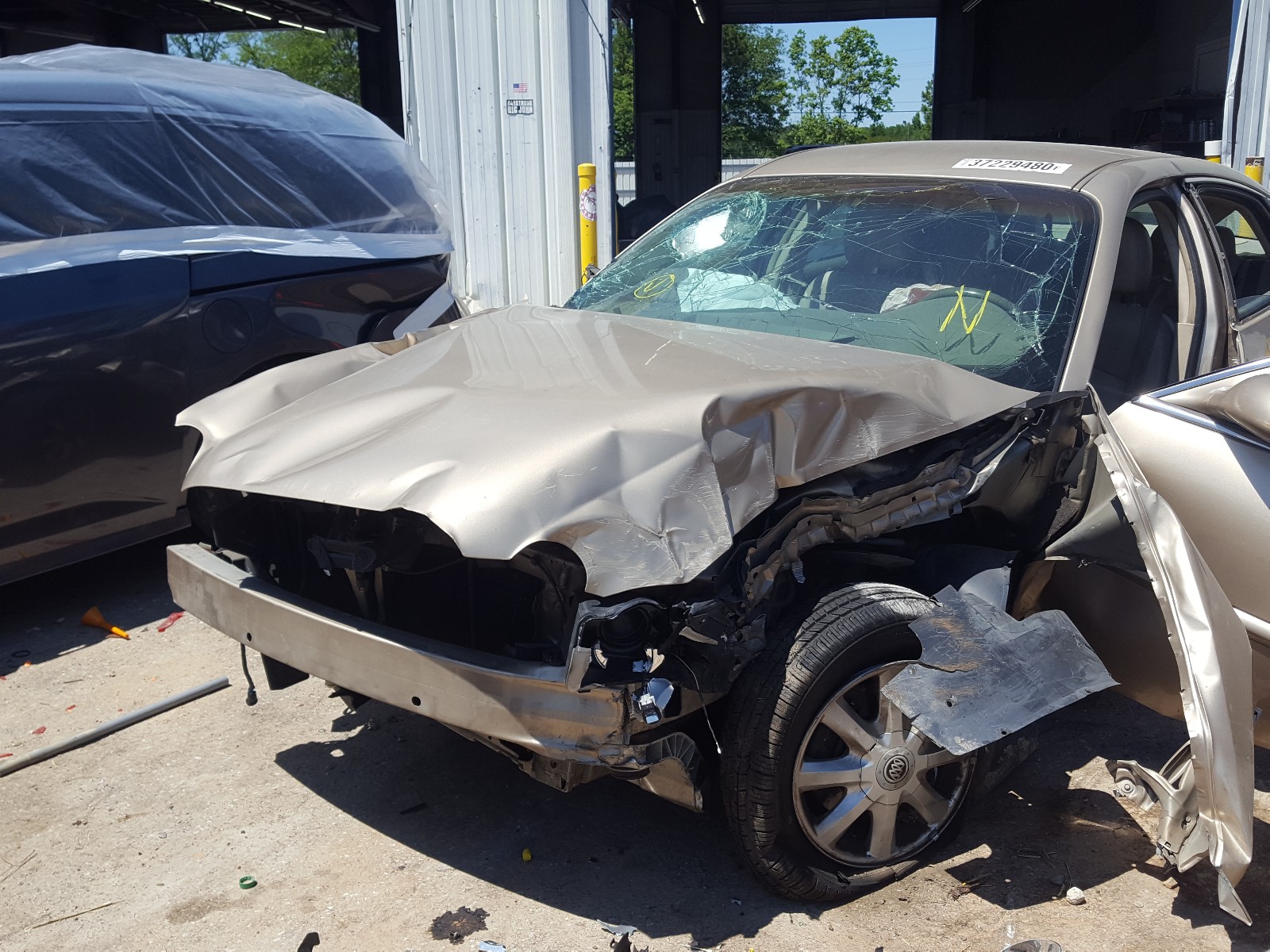 Photo 10 from auction – 2005 BUICK LACROSSE C with VIN 2G4WD532351303600