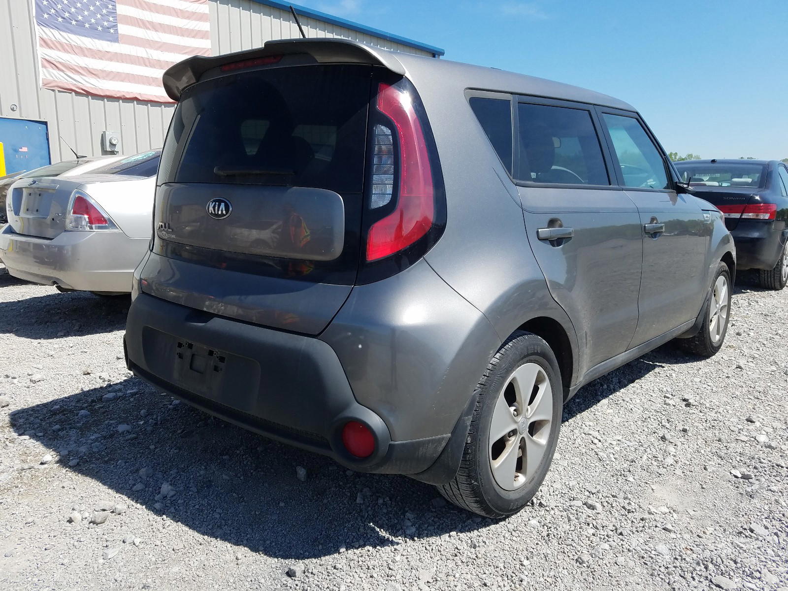 Photo 4 from auction – 2016 KIA SOUL with VIN KNDJN2A23G7340150