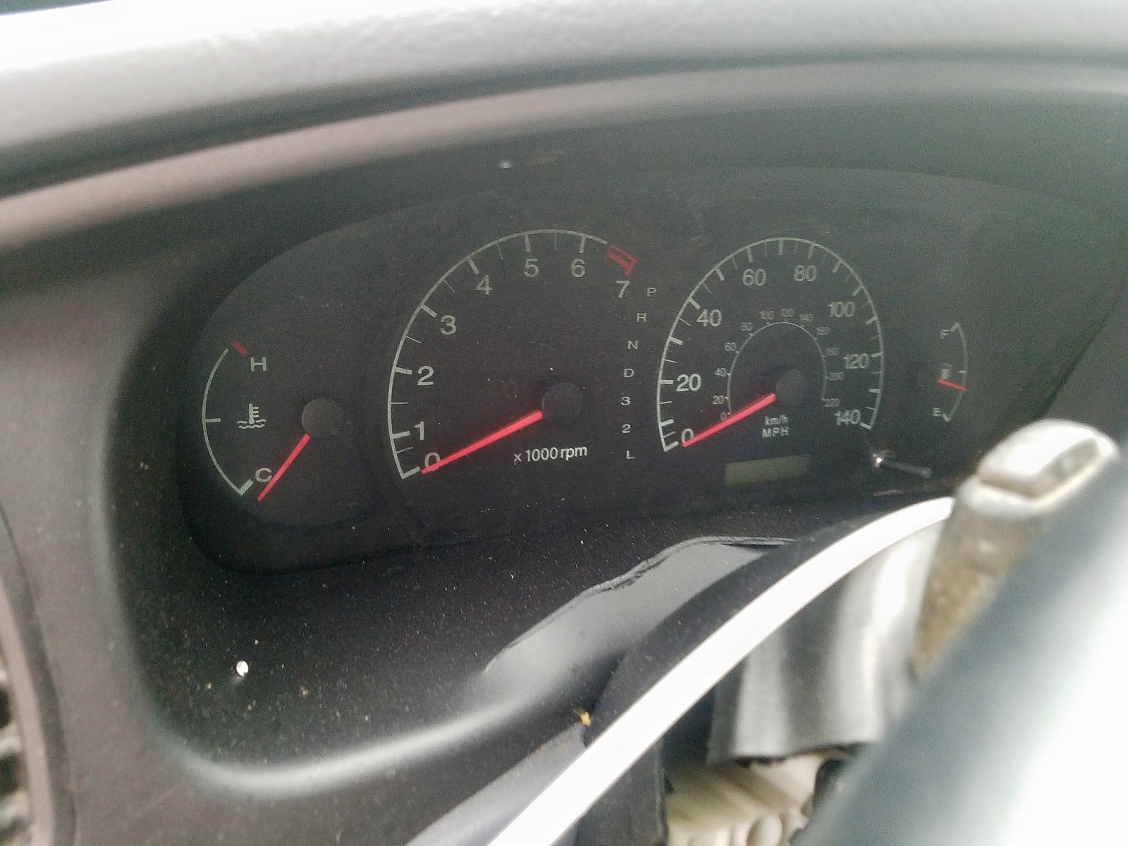 Photo 18 from auction – 2002 HYUNDAI ELANTRA GL with VIN KMHDN45D42U446147