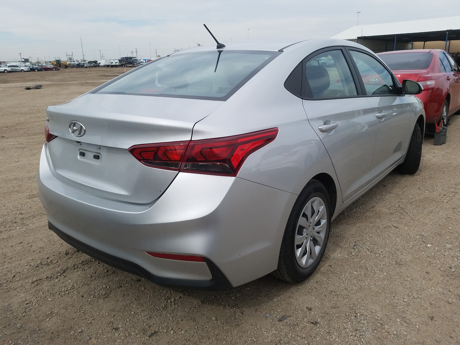 Photo 4 from auction – 2019 HYUNDAI ACCENT SE with VIN 3KPC24A30KE066498