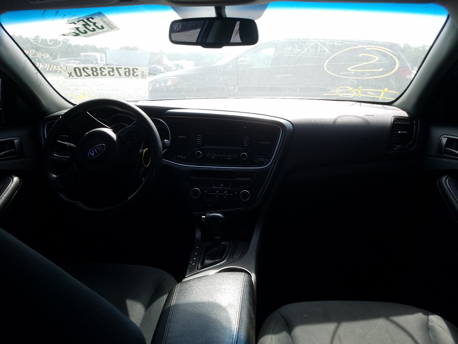 Photo 9 from auction – 2015 KIA OPTIMA LX with VIN 5XXGM4A76FG441144