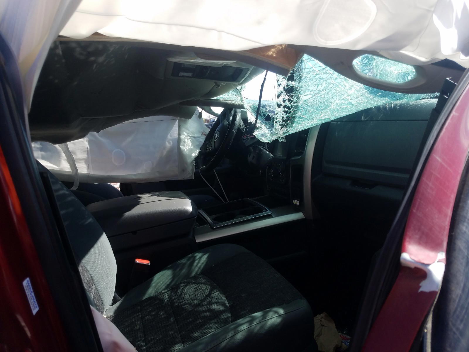 Photo 5 from auction – 2015 RAM 1500 SLT with VIN 1C6RR6LM6FS629653