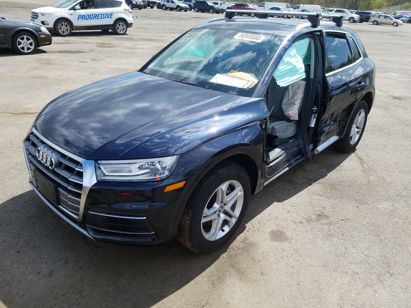 Photo 2 from auction – 2019 AUDI Q5 PREMIUM with VIN WA1ANAFY4K2065704