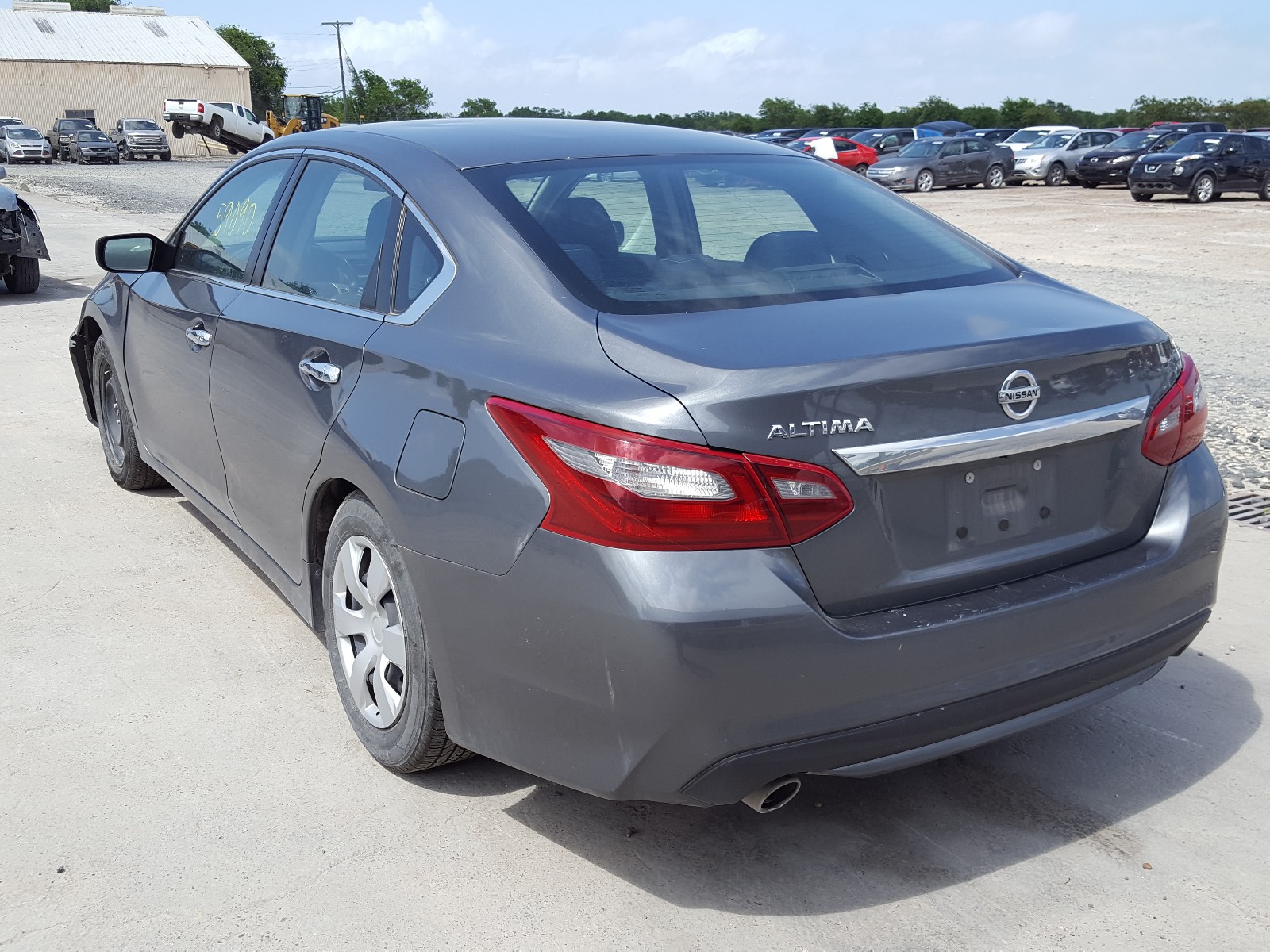 Photo 3 from auction – 2018 NISSAN ALTIMA 2.5 with VIN 1N4AL3AP3JC116159