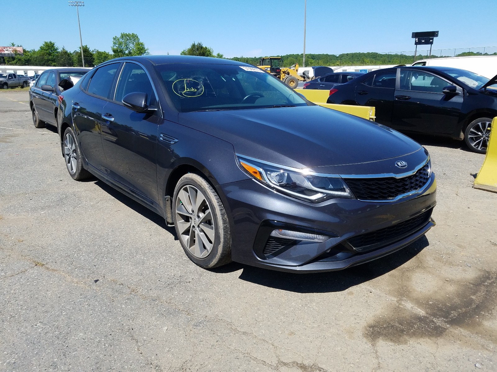 Photo 1 from auction – 2019 KIA OPTIMA with VIN 5XXGT4L39KG285981