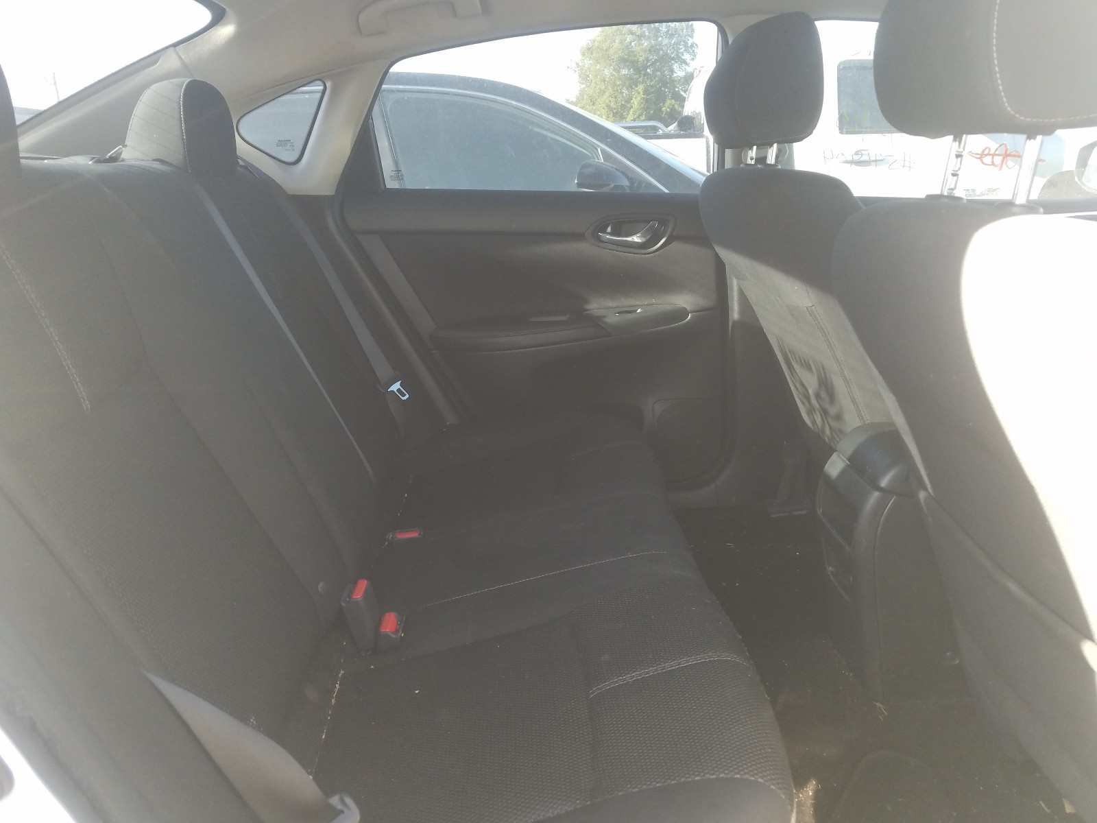 Photo 6 from auction – 2016 NISSAN SENTRA S with VIN 3N1AB7AP5GY273005