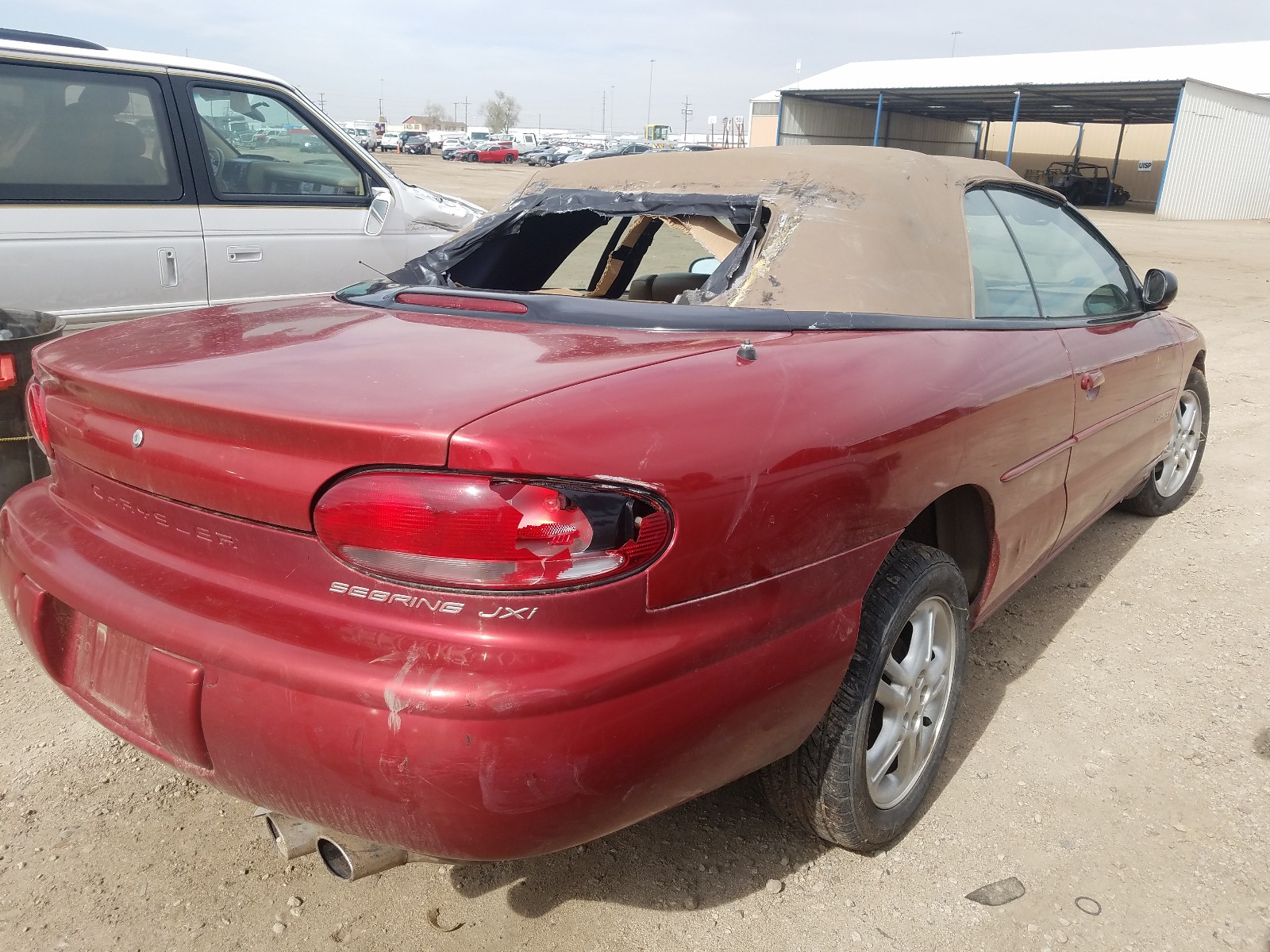 Photo 4 from auction – 2000 CHRYSLER SEBRING JX with VIN 3C3EL55H7YT264621