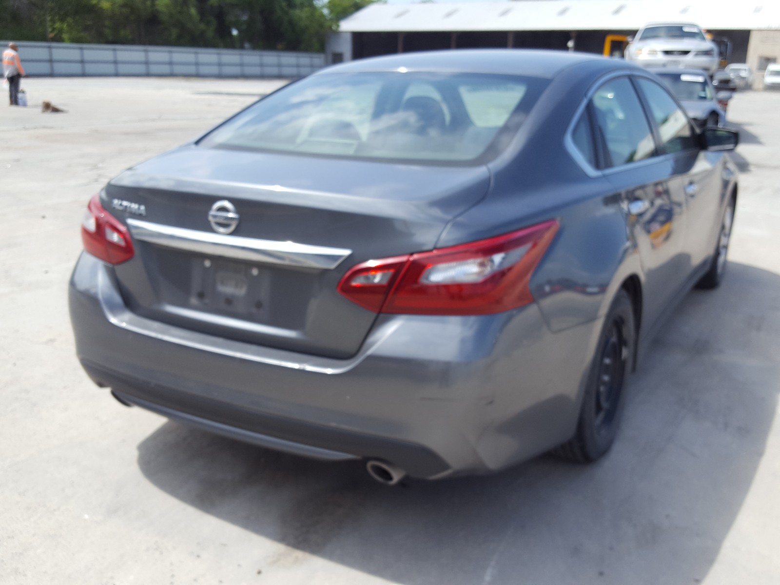 Photo 4 from auction – 2018 NISSAN ALTIMA 2.5 with VIN 1N4AL3AP3JC116159