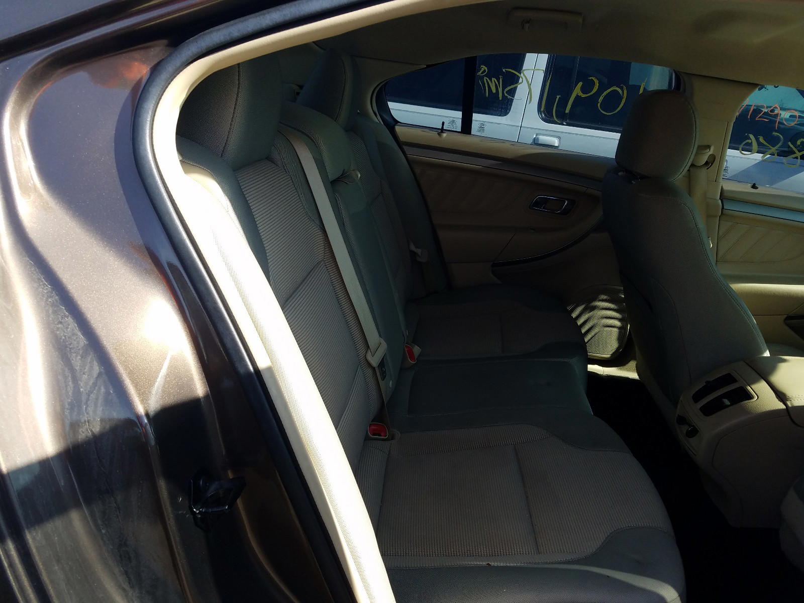 Photo 6 from auction – 2015 FORD TAURUS SEL with VIN 1FAHP2E89FG163969