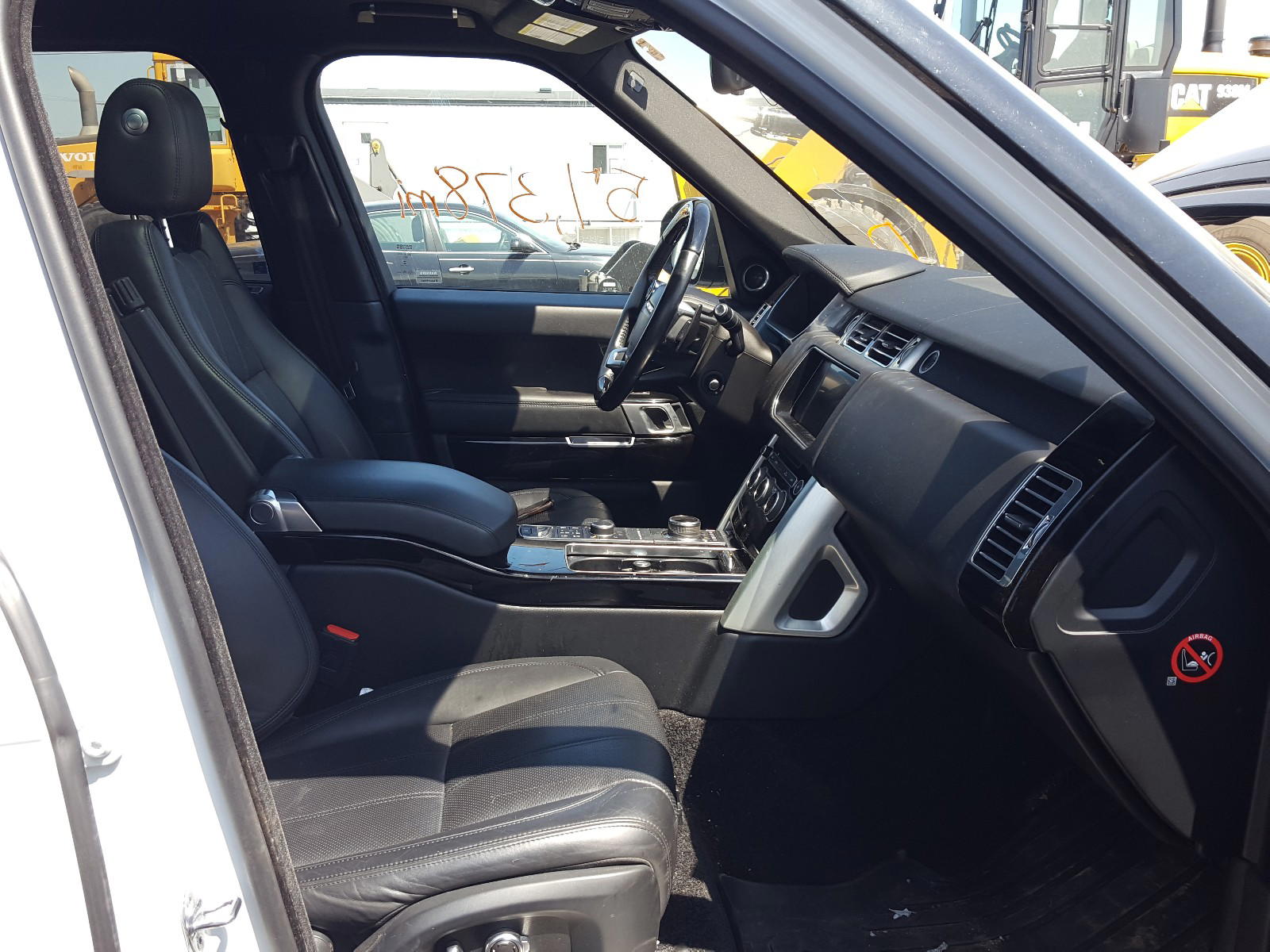 Photo 5 from auction – 2017 LAND ROVER RANGE ROVE with VIN SALGS2FE7HA328487