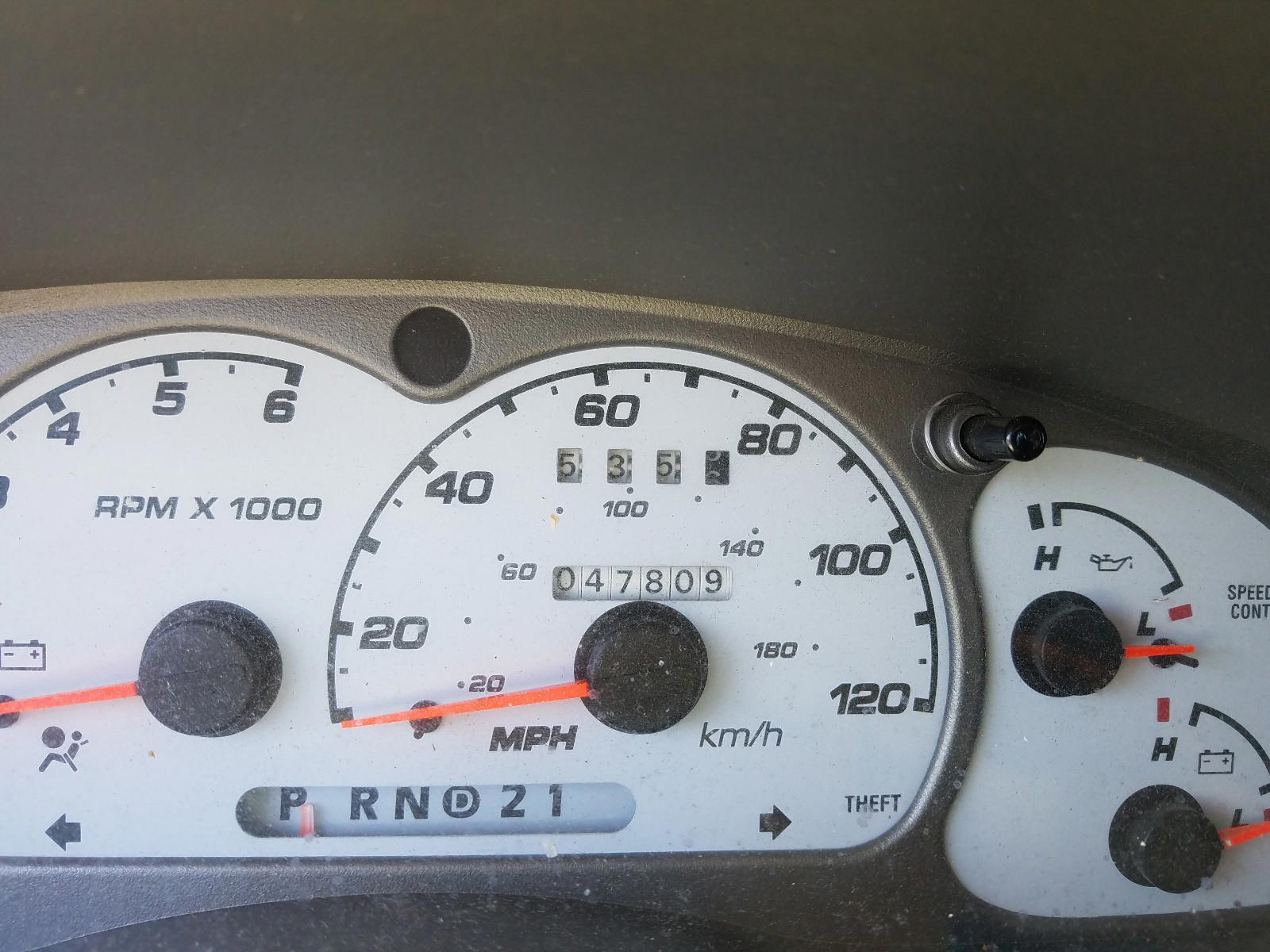 Photo 8 from auction – 2003 FORD EXPLORER S with VIN 1FMZU77E43UA59759