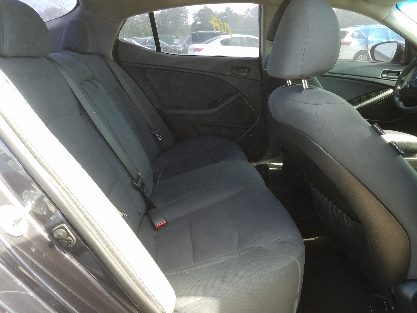 Photo 6 from auction – 2015 KIA OPTIMA LX with VIN 5XXGM4A76FG441144