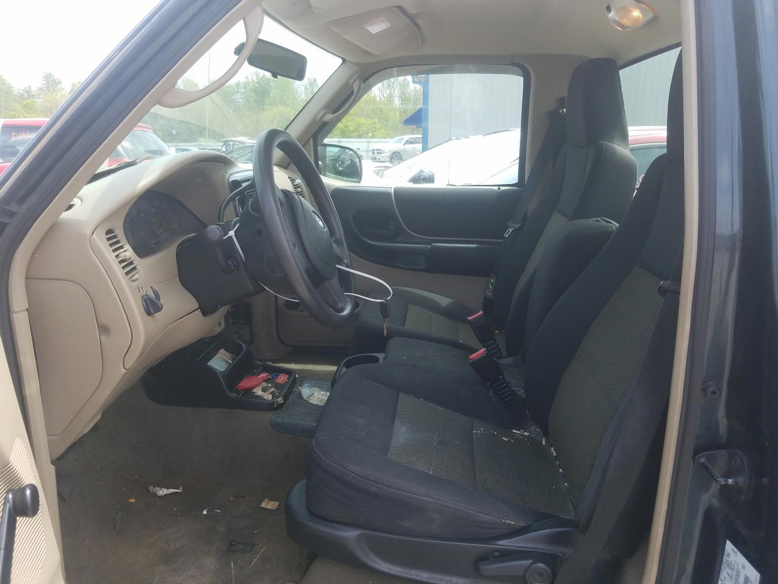Photo 5 from auction – 2004 FORD RANGER with VIN 1FTYR10D64PA31851