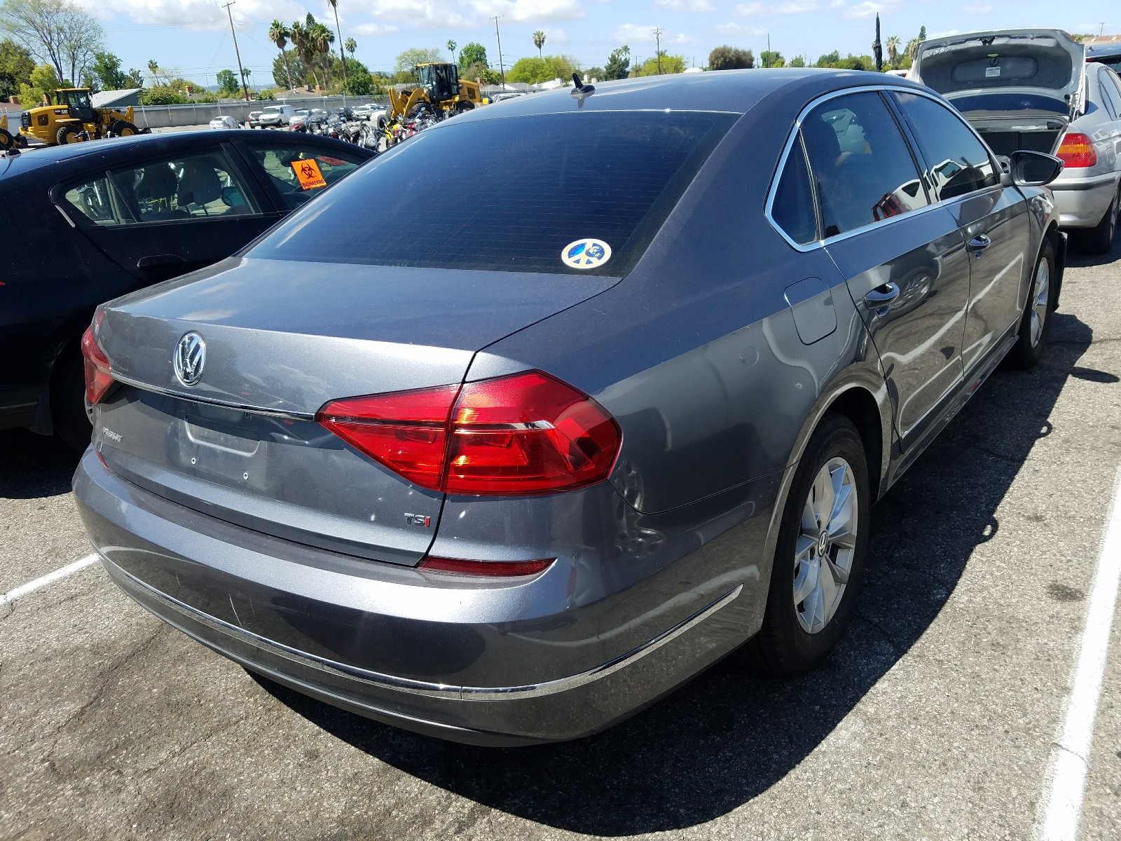 Photo 4 from auction – 2016 VOLKSWAGEN PASSAT S with VIN 1VWAT7A34GC014535