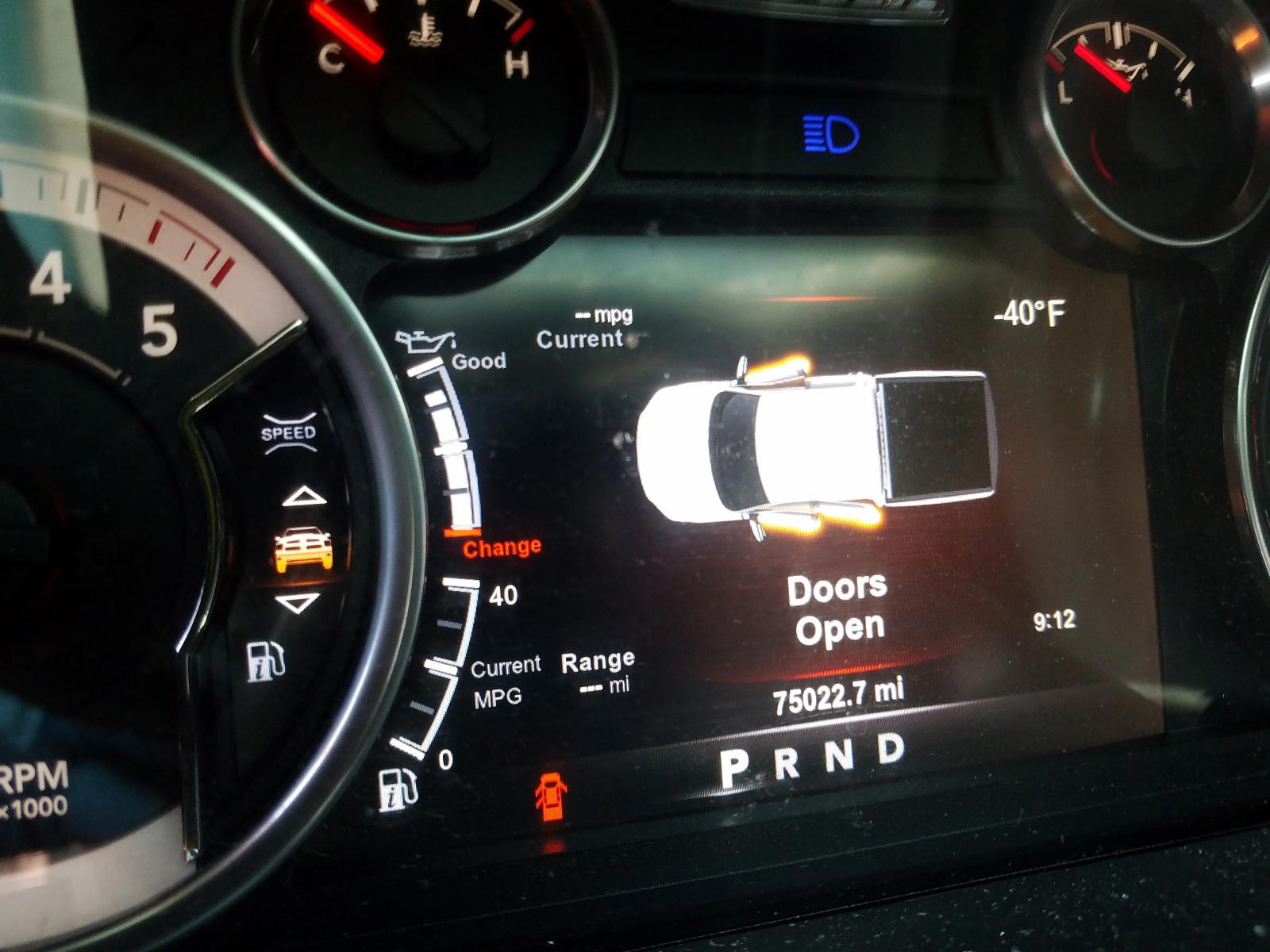Photo 8 from auction – 2015 RAM 1500 SLT with VIN 1C6RR6LM6FS629653