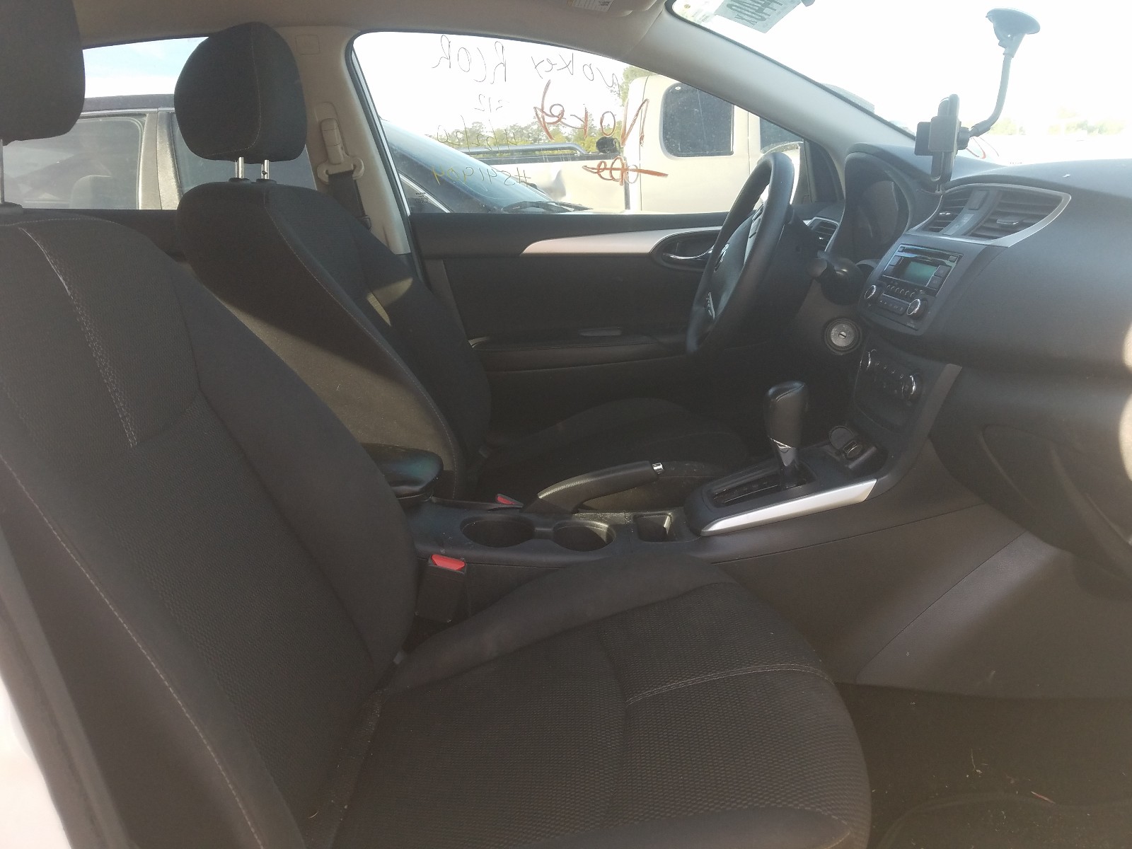Photo 5 from auction – 2016 NISSAN SENTRA S with VIN 3N1AB7AP5GY273005