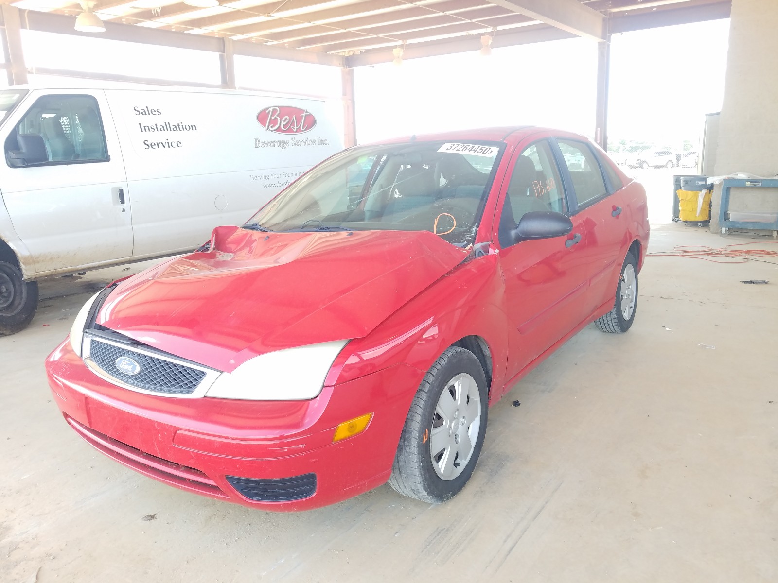 Photo 2 from auction – 2007 FORD FOCUS ZX4 with VIN 1FAFP34N77W108920