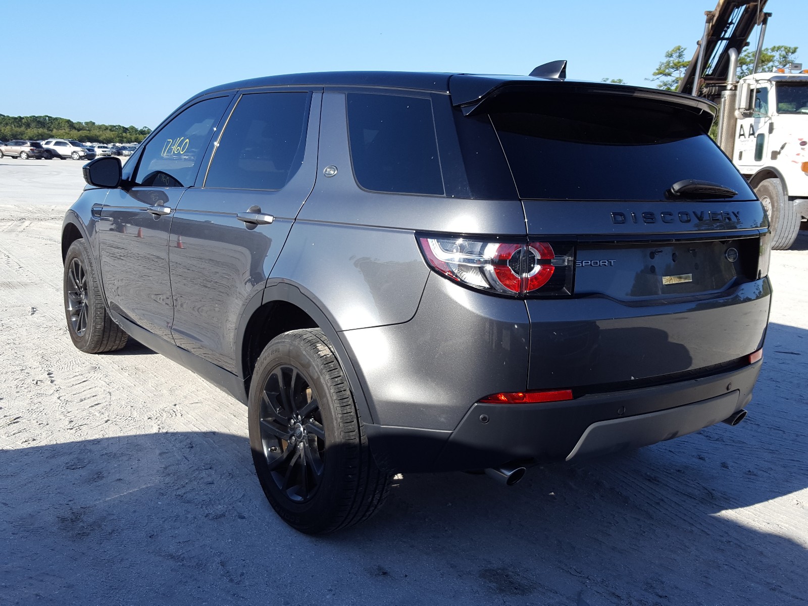 Photo 3 from auction – 2018 LAND ROVER DISCOVERY with VIN SALCP2RX6JH756495