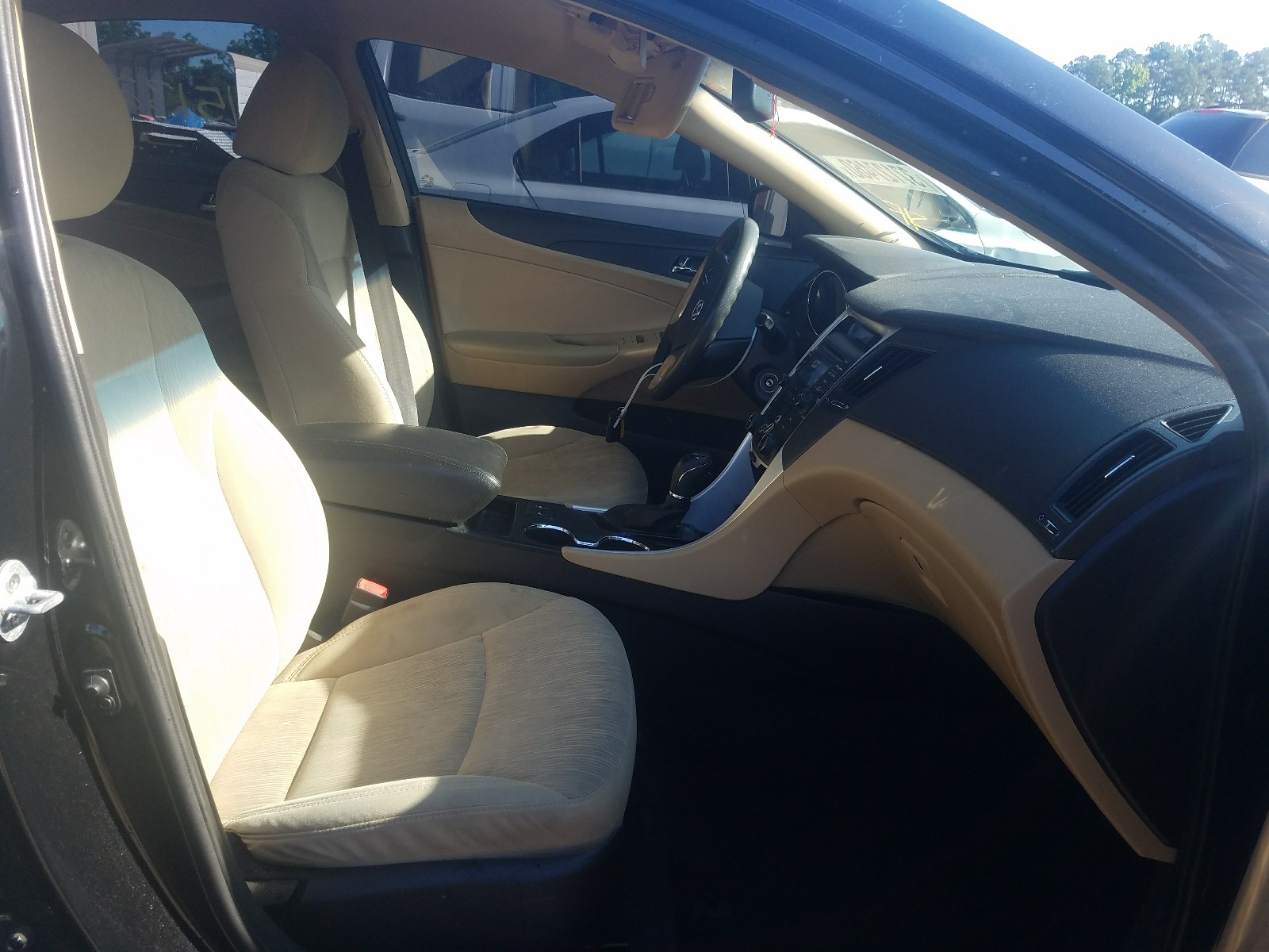 Photo 5 from auction – 2013 HYUNDAI SONATA GLS with VIN 5NPEB4AC6DH636916
