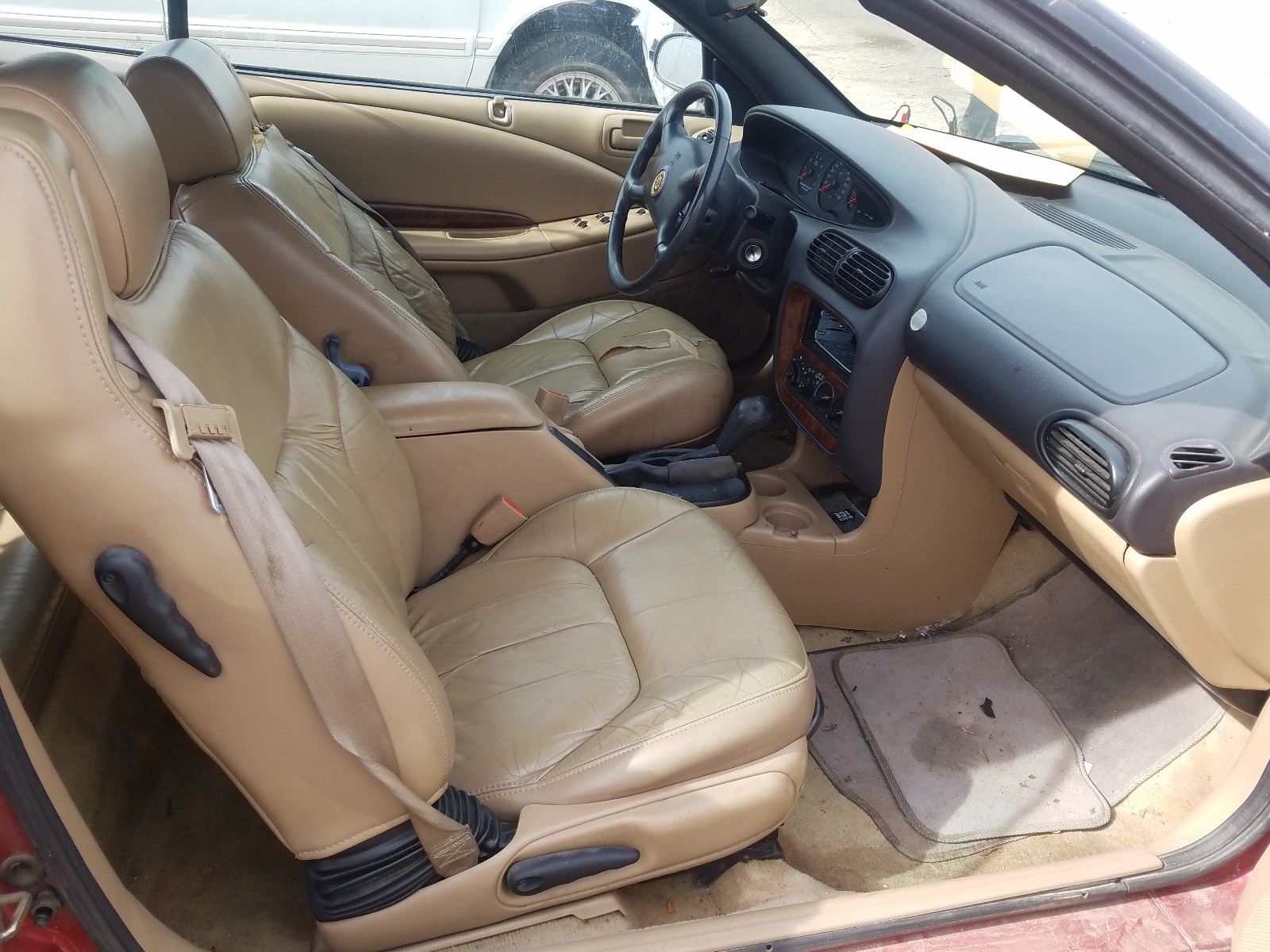 Photo 5 from auction – 2000 CHRYSLER SEBRING JX with VIN 3C3EL55H7YT264621
