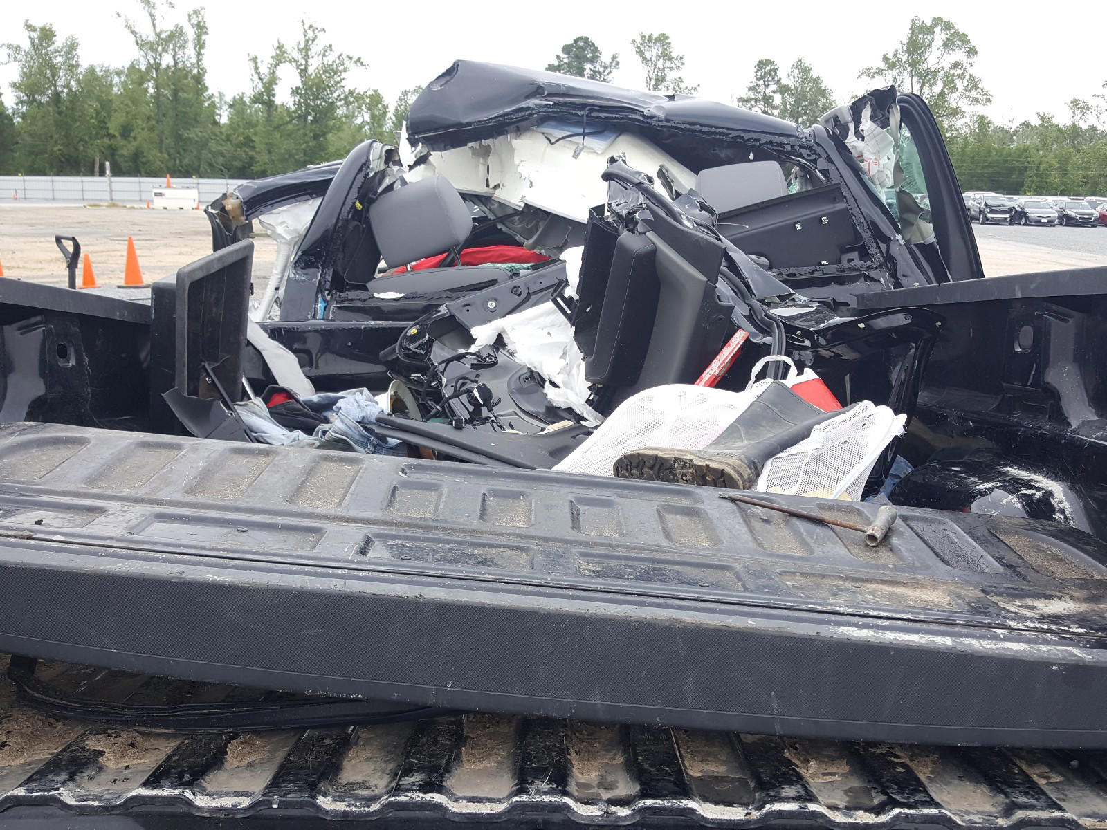 Photo 6 from auction – 2014 CHEVROLET SILVERADO with VIN 1GCNCPEC1EZ304546